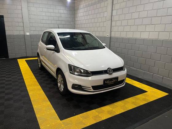VOLKSWAGEN FOX 1.6 MSI TOTAL FLEX CONNECT 4P I-MOTION VOLKSWAGEN FOX 1.6 MSI TOTAL FLEX CONNECT 4P I-MOTION